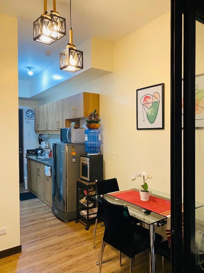 Appartamento Near Johnhay Minesview Fast Wi-Fi Netflix Balcony Baguio City Esterno foto