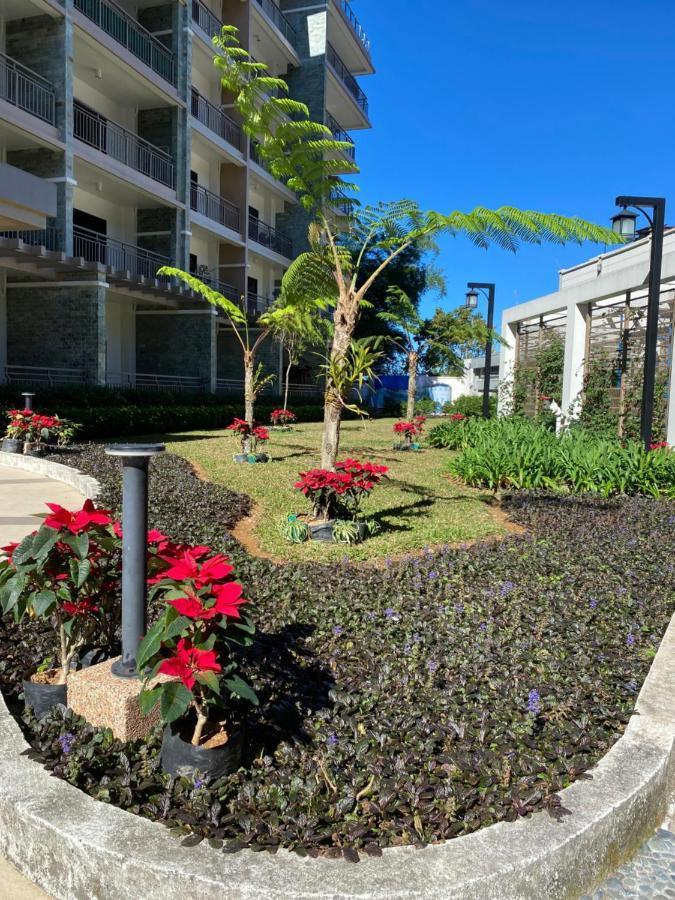 Appartamento Near Johnhay Minesview Fast Wi-Fi Netflix Balcony Baguio City Esterno foto
