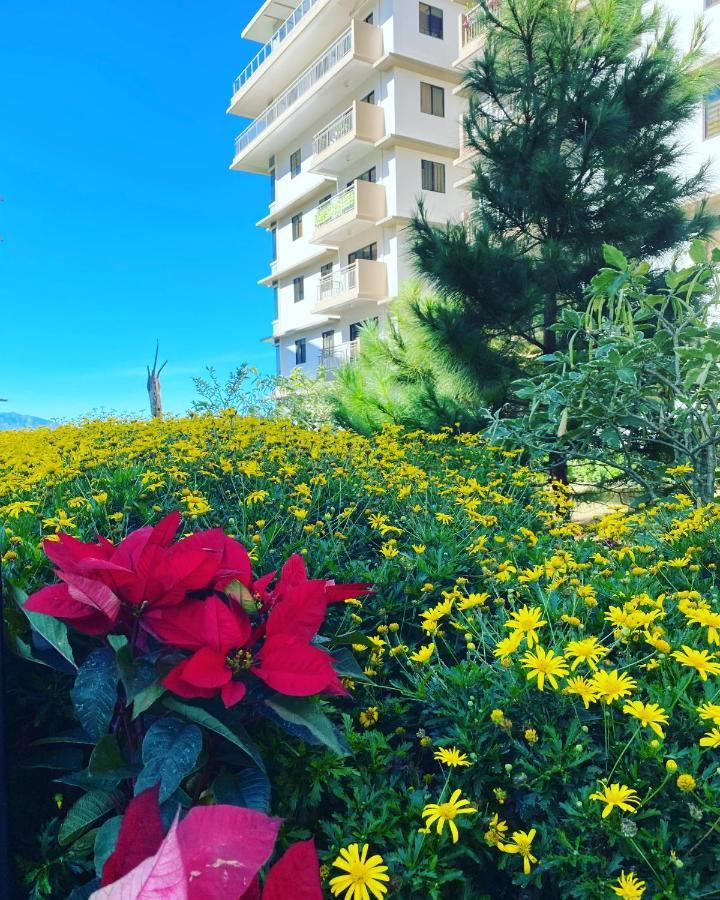 Appartamento Near Johnhay Minesview Fast Wi-Fi Netflix Balcony Baguio City Esterno foto