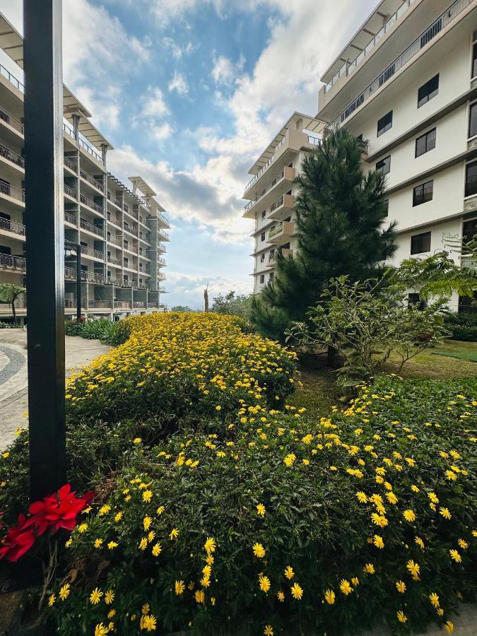 Appartamento Near Johnhay Minesview Fast Wi-Fi Netflix Balcony Baguio City Esterno foto