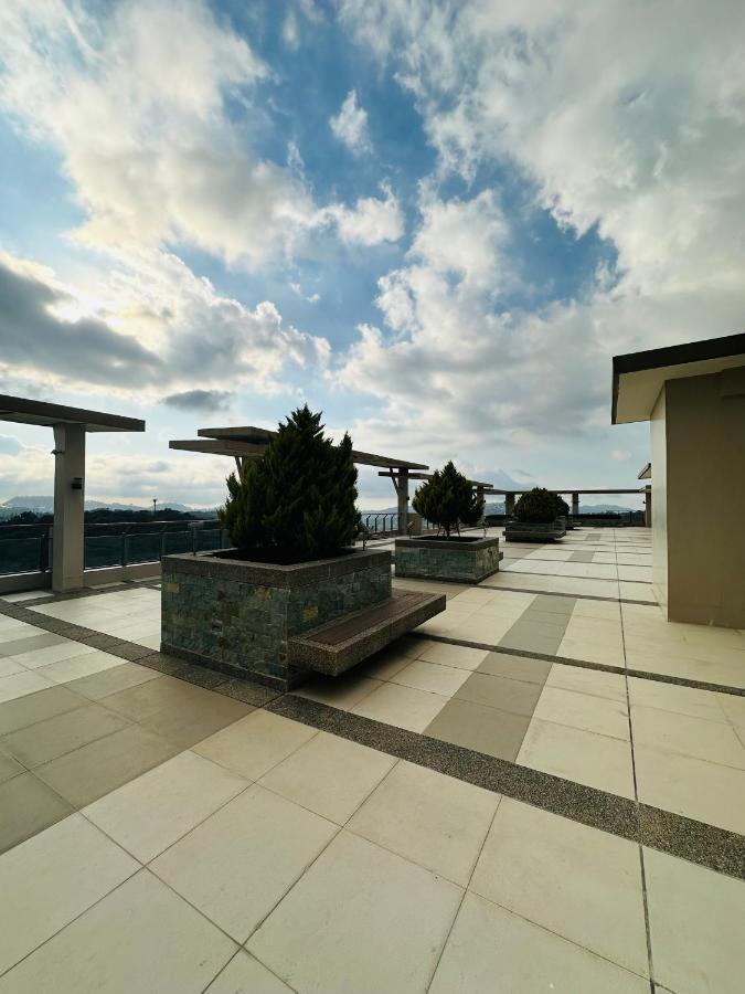 Appartamento Near Johnhay Minesview Fast Wi-Fi Netflix Balcony Baguio City Esterno foto